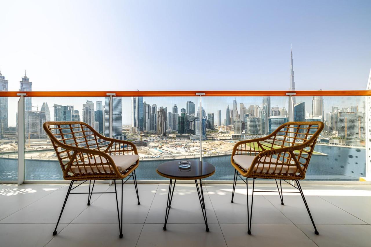 Unlock Waters Edge Lägenhet Dubai Exteriör bild